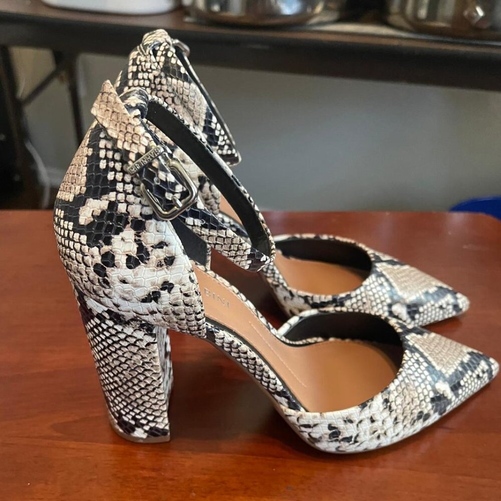 Gianni Bini Pointed Toe Heels w/ Anlle Strap Leather and Snakeskin Print-Size 7